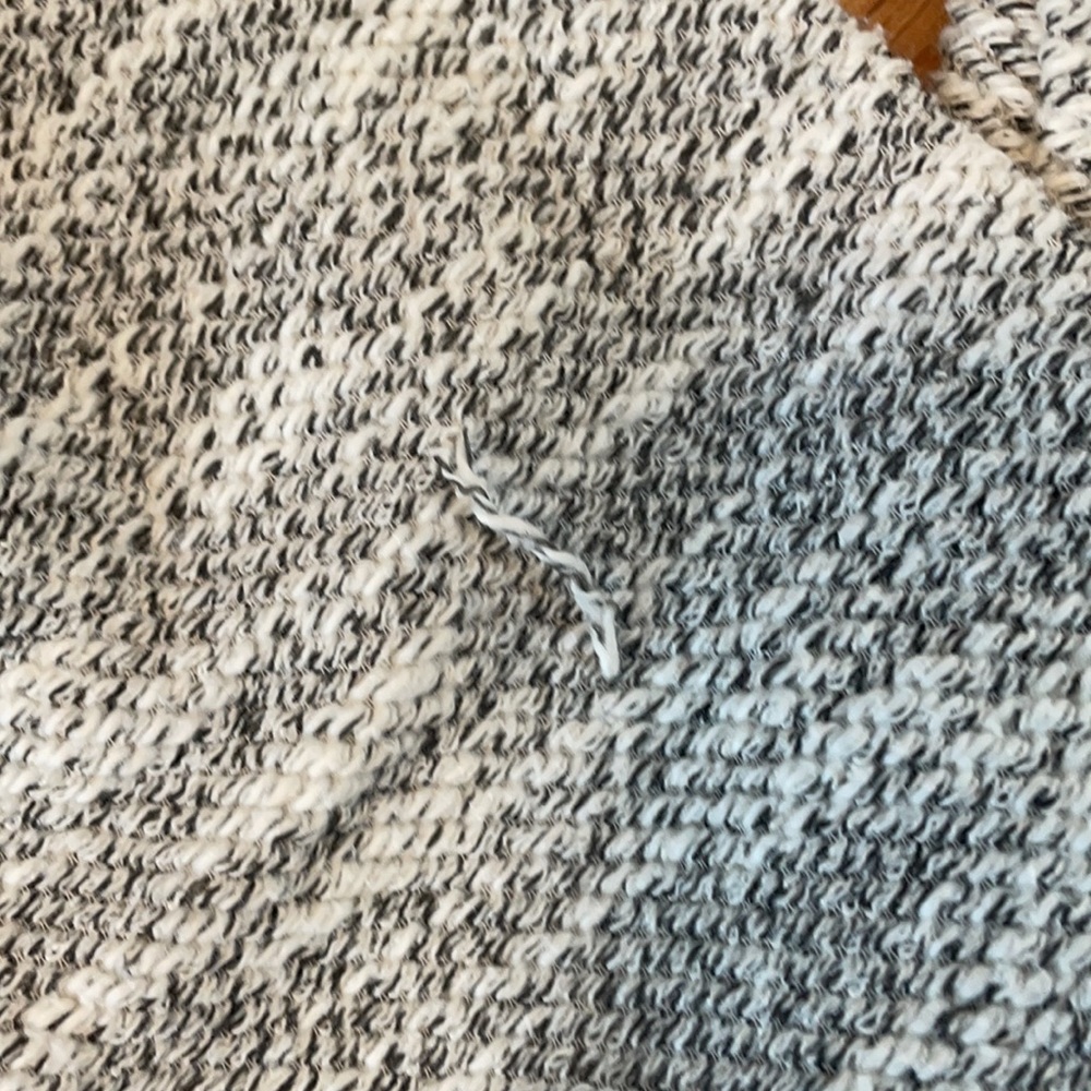 Brandy Melville Crop Sweater - Picture 3 of 5